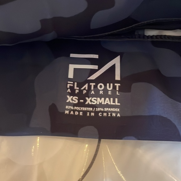 Supportive Fitness Workout Running Gym Crop Tank Top made by Flat Out size XS - Picture 3 of 5